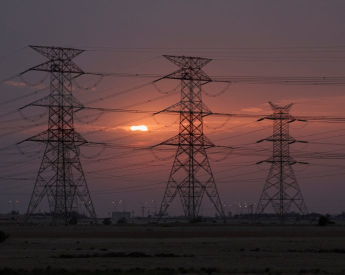 qatar-lng-factory-explosion-injures-54,-leaves-18-missing,-gov’t-says