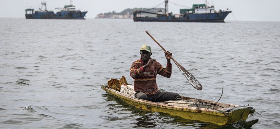 how-shining-a-light-on-ships-could-help-solve-illegal-fishing