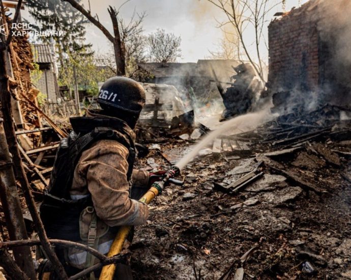 russia-keeps-striking-ukraine’s-northern-border:-this-week,-it-killed-three-generations-of-one-family