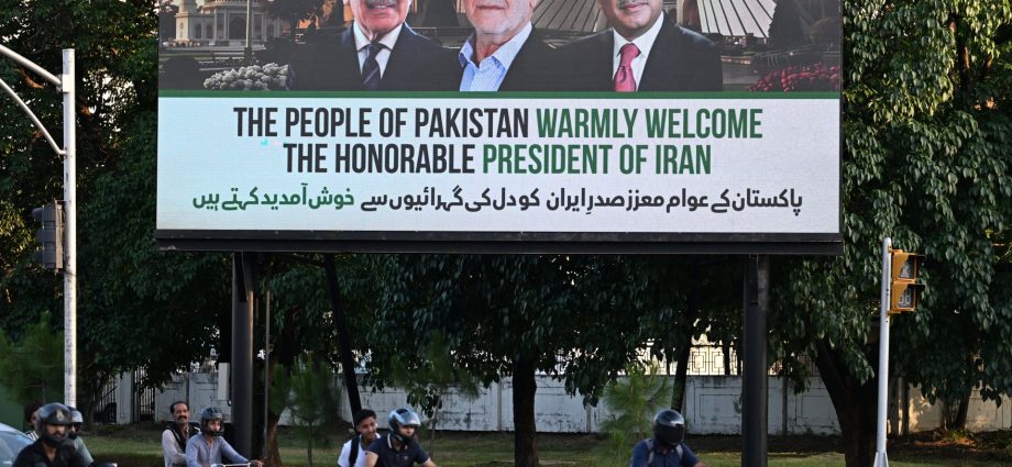 iran-war-live:-us-waives-oil-sanctions,-to-release-$12bn-in-frozen-funds