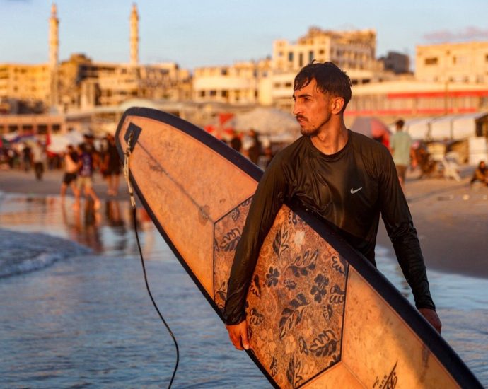 gaza-surfers-seek-solace-from-war-in-the-sea