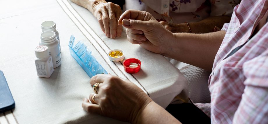 Sandwiched Between Caring for Kids and Aging Parents? Reach Out for Resources