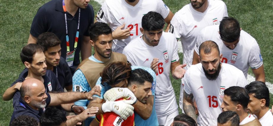 iran-soccer-team-leaves-note-at-sofi-stadium-thanking-la.-for-world-cup-hospitality