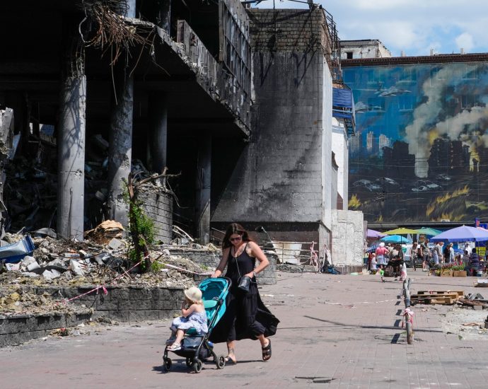 missile-strike-kills-three-in-ukraine-as-russia-feels-war’s-economic-strain