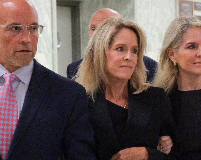 epstein-ex-secretary-says-she-set-up-phone-calls-between-the-traitor-and-epstein-for-years
