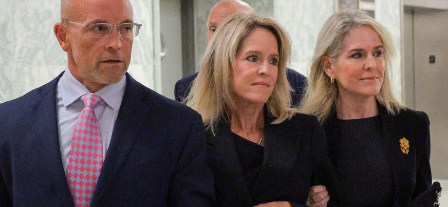 epstein-ex-secretary-says-she-set-up-phone-calls-between-the-traitor-and-epstein-for-years