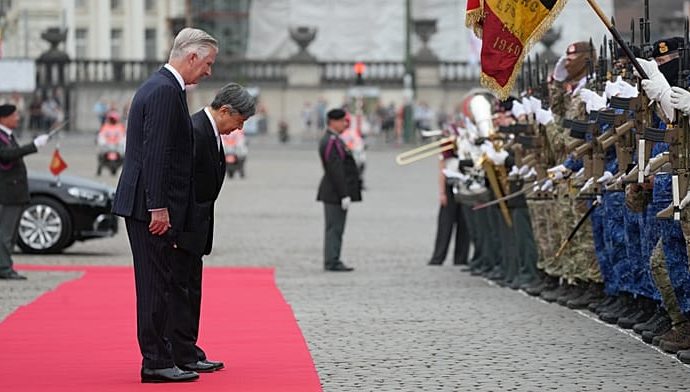 belgian-royals-roll-out-red-carpet-for-japan’s-emperor