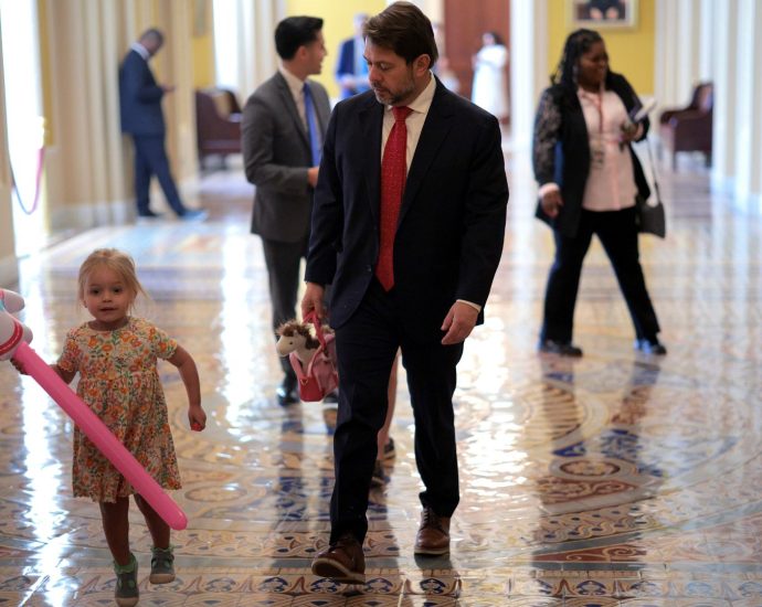 campaign-cash-at-disney-world?-here’s-the-legal-loophole-lawmakers-use