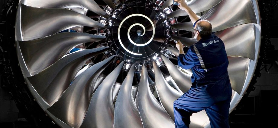 how-the-airbus-a350’s-engine-quietly-became-the-cash-machine-saving-rolls-royce