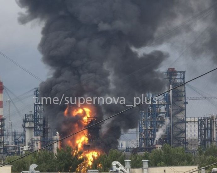100%-down:-moscow’s-biggest-refinery-cannot-refine-crude-until-next-year-—-reuters