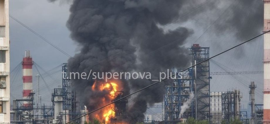 100%-down:-moscow’s-biggest-refinery-cannot-refine-crude-until-next-year-—-reuters