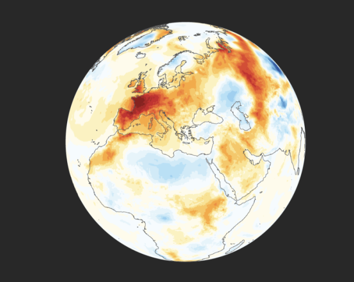 when-paris-is-hotter-than-mecca:-how-europe’s-heatwave-compares-globally