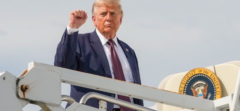 the-traitor-dismisses-iran-rebuke-as-‘meaningless’-as-us-and-tehran-prepare-next-talks