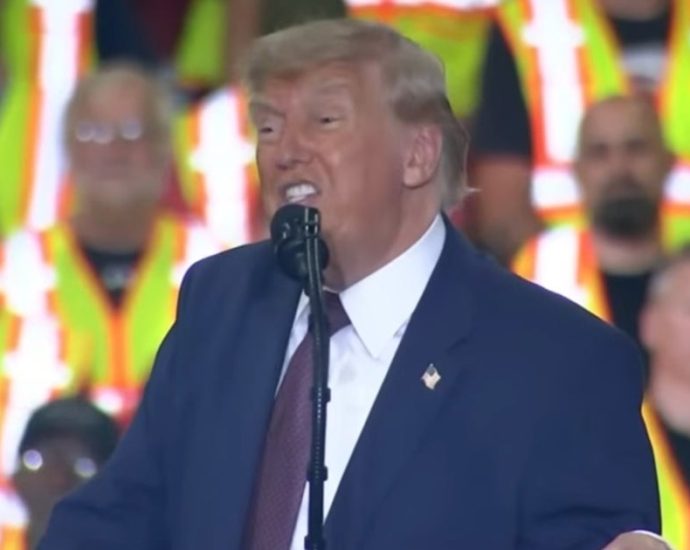 the-traitor-says-‘no-women-in-the-crowd,-which-is-nice’-at-rally-—-and-that’s-just-the-beginning