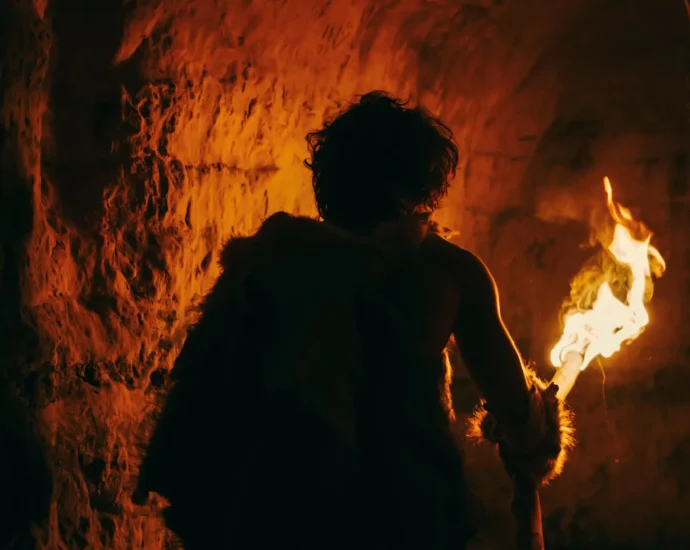 early-humans-were-bringing-fire-into-caves-1.8-million-years-ago