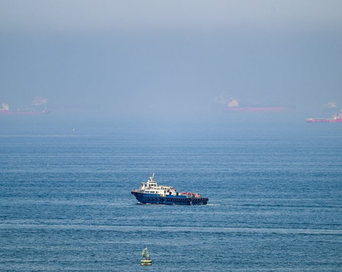 irgc-warns-against-new-hormuz-route-for-ships:-what-we-know