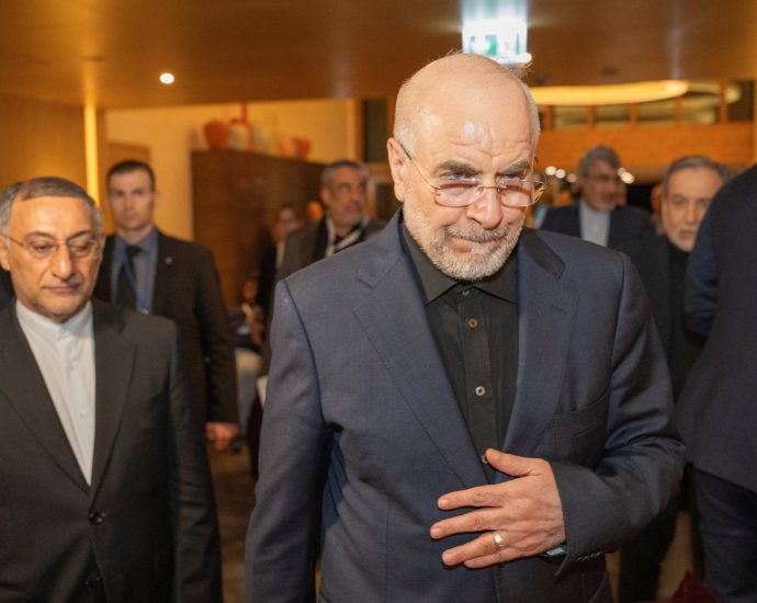 iran-negotiator-ghalibaf-rejects-claim-unfrozen-funds-will-buy-us-goods