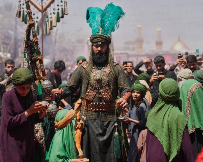 shia-pilgrims-gather-in-iraq’s-holy-city-of-karbala-to-mark-ashura