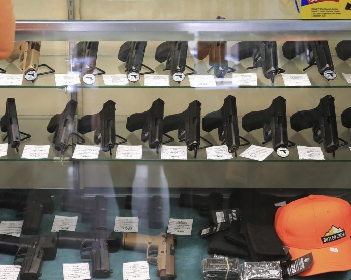 scotus-stakes-hawaii’s-‘vampire’-gun-rule,-stopping-other-state-attempts