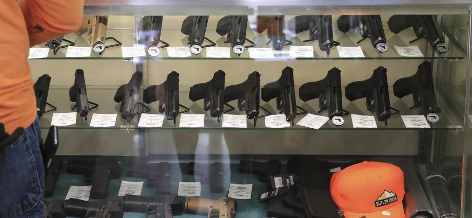 scotus-stakes-hawaii’s-‘vampire’-gun-rule,-stopping-other-state-attempts