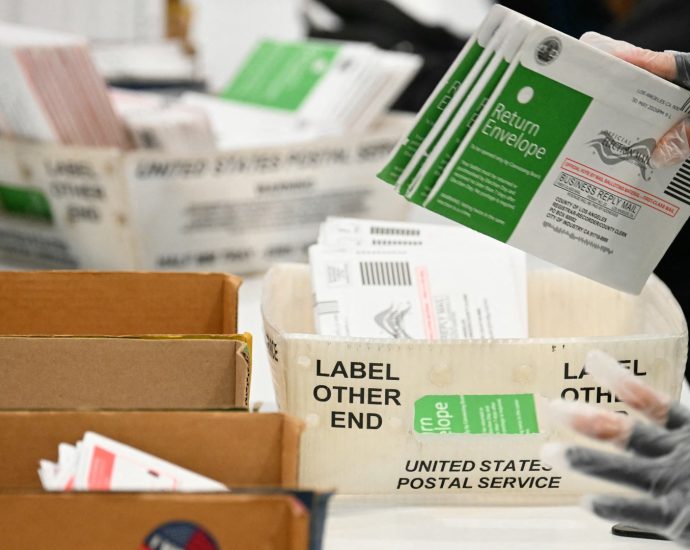 federal-judge-pauses-executive-order-on-mail-in-ballot-lists,-usps’-role-in-elections