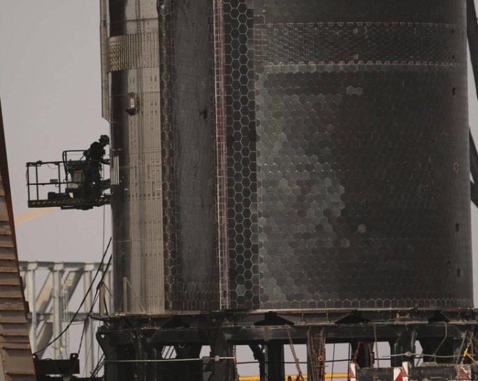 worker’s-death-at-spacex-factory-follows-hundreds-of-injuries