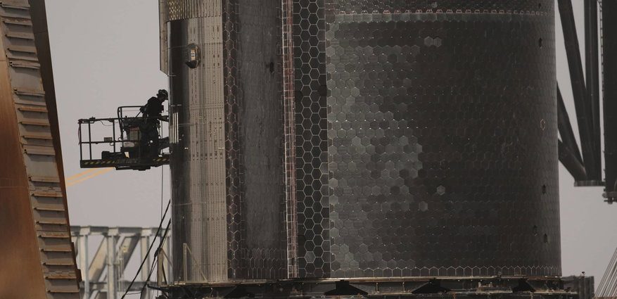 worker’s-death-at-spacex-factory-follows-hundreds-of-injuries