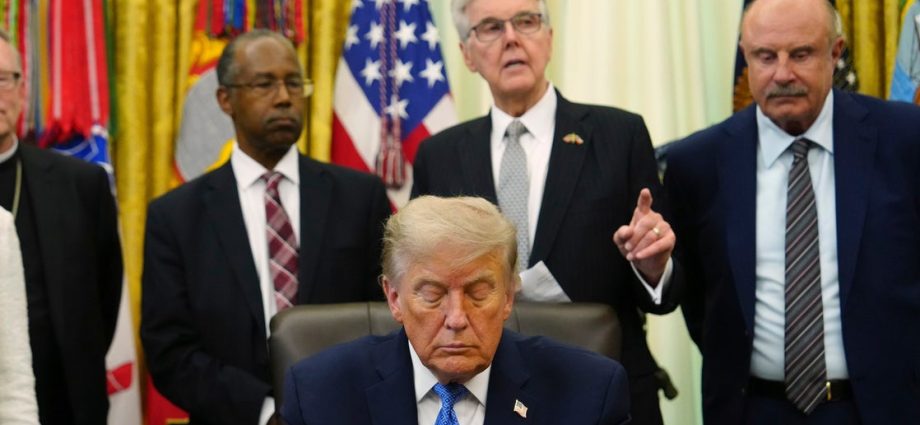 the-traitor-appears-to-sleep-while-guests-propose-ending-divide-between-church-and-state