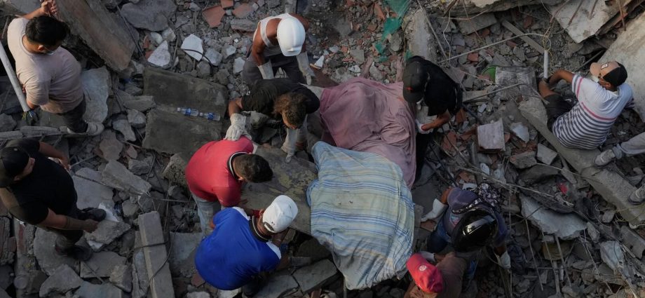 rescue-efforts-turn-to-recovery-as-aftershocks-shake-venezuela