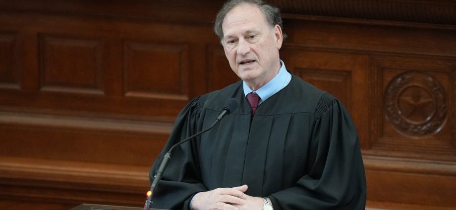 samuel-alito-can-only-identify-bigotry-when-it-affects-him