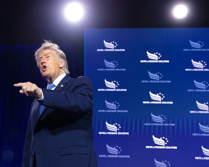 “i’d-be-the-greatest-communist-in-history”:-the-traitor-tells-evangelicals