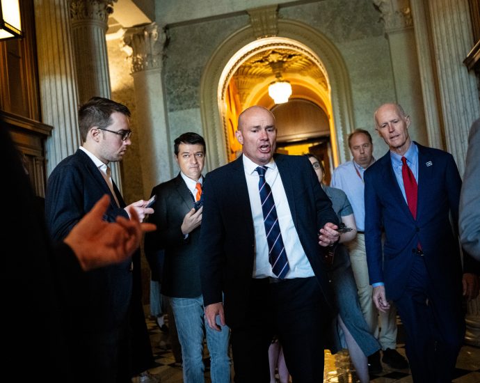 sen.-mike-lee-targets-the-roadless-rule