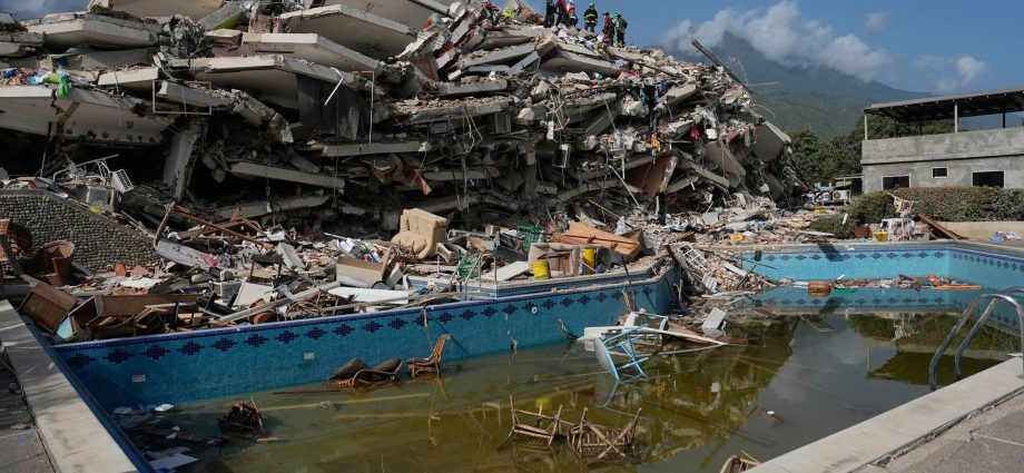 venezuela-quake-death-toll-jumps-as-another-quake-rattles-the-region