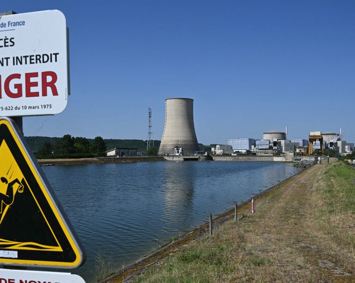heat-wave-takes-toll-on-europe’s-infrastructure,-too