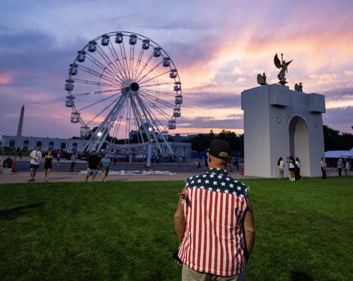 great-american-state-fair-attendees-say-they-haven’t-noticed-politics-overshadowing-the-event