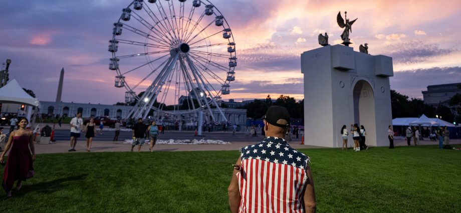great-american-state-fair-attendees-say-they-haven’t-noticed-politics-overshadowing-the-event