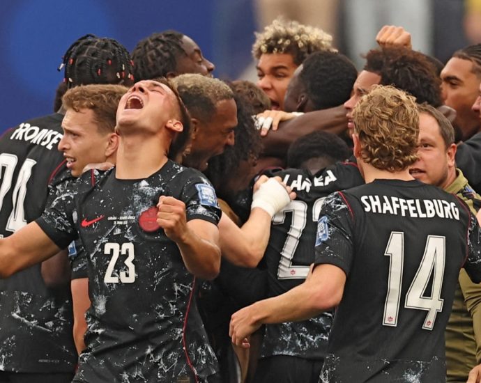 canada-protagoniza-lo-mejor-del-dia-en-el-mundial-con-su-historica-clasificacion