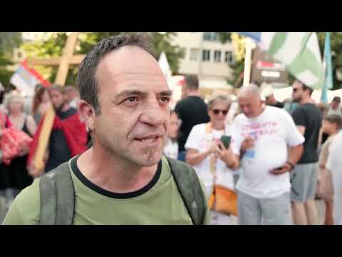 serbians-keep-protesting-even-after-vucic-says-he’ll-resign