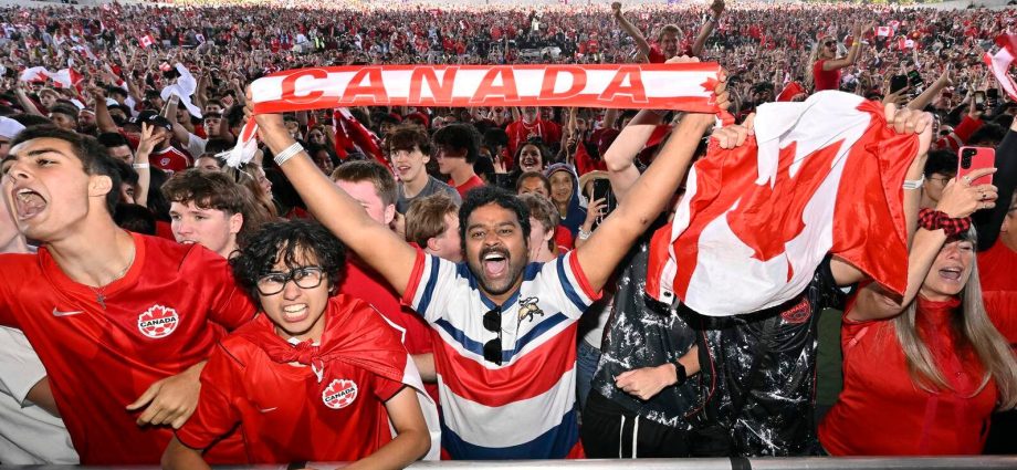 late-goal-gives-canada-first-ever-world-cup-knockout-stage-victory