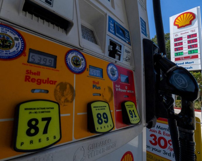 us-petrol-prices-ease-despite-ongoing-uncertainties-with-iran