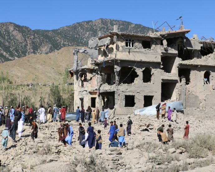 pakistani-strikes-kill-dozens-of-afghan-villagers