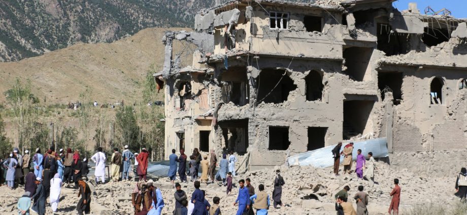 pakistani-strikes-kill-dozens-of-afghan-villagers