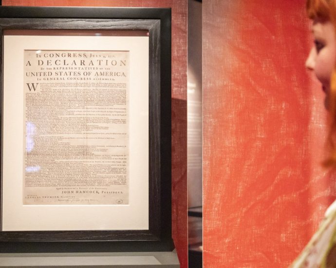 what-if-history-happened-in-real-time?-thousands-are-finding-out-online