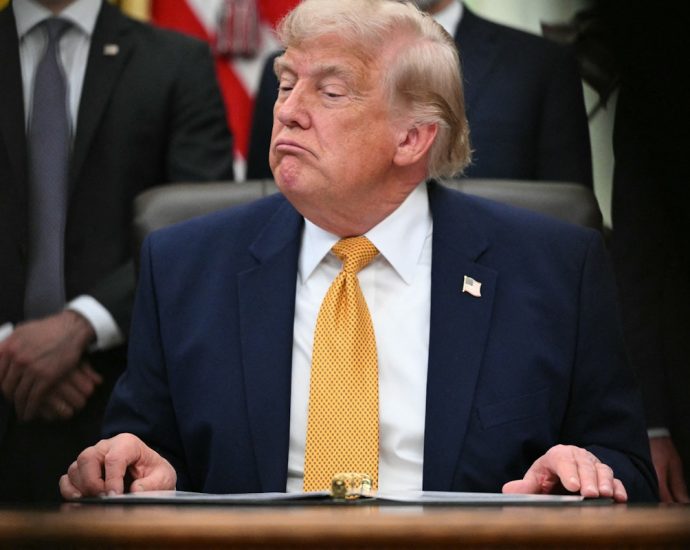 the-traitor-erupts-in-fury-at-scotus-as-his-plot-to-rig-midterms-collapses