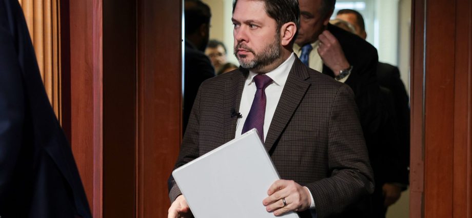 sen.-gallego-seeks-apology-after-senate-ends-sexual-misconduct-inquiry