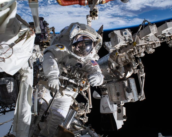 spacewalkers-continuing-canadarm2-robotic-arm-repairs