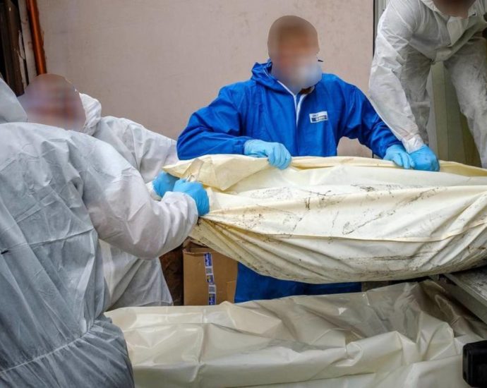 russia-is-returning-ukraine’s-war-dead-with-explosives-hidden-inside.-police-now-check-every-body-first