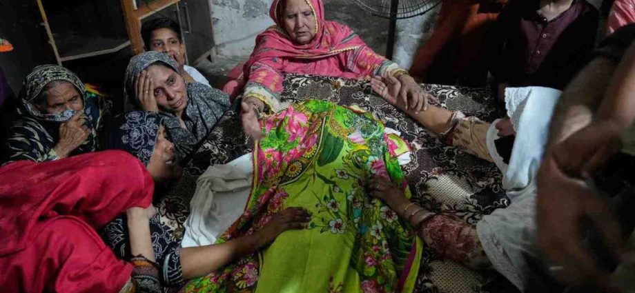 tutoring-centre-roof-collapses-killing-14-children-in-pakistan