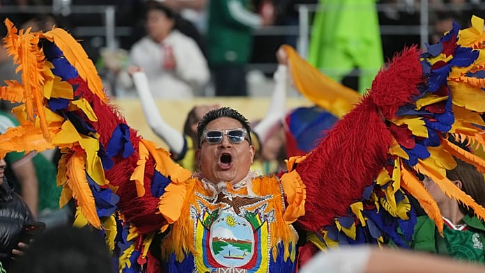 mexico-fans-celebrate-world-cup-win-over-ecuador