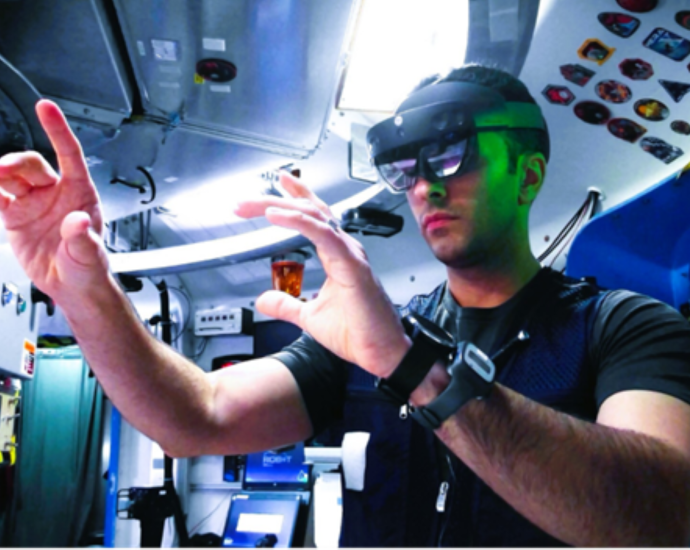 nasa-seeks-volunteers-for-yearlong-simulated-mission-to-moon,-mars